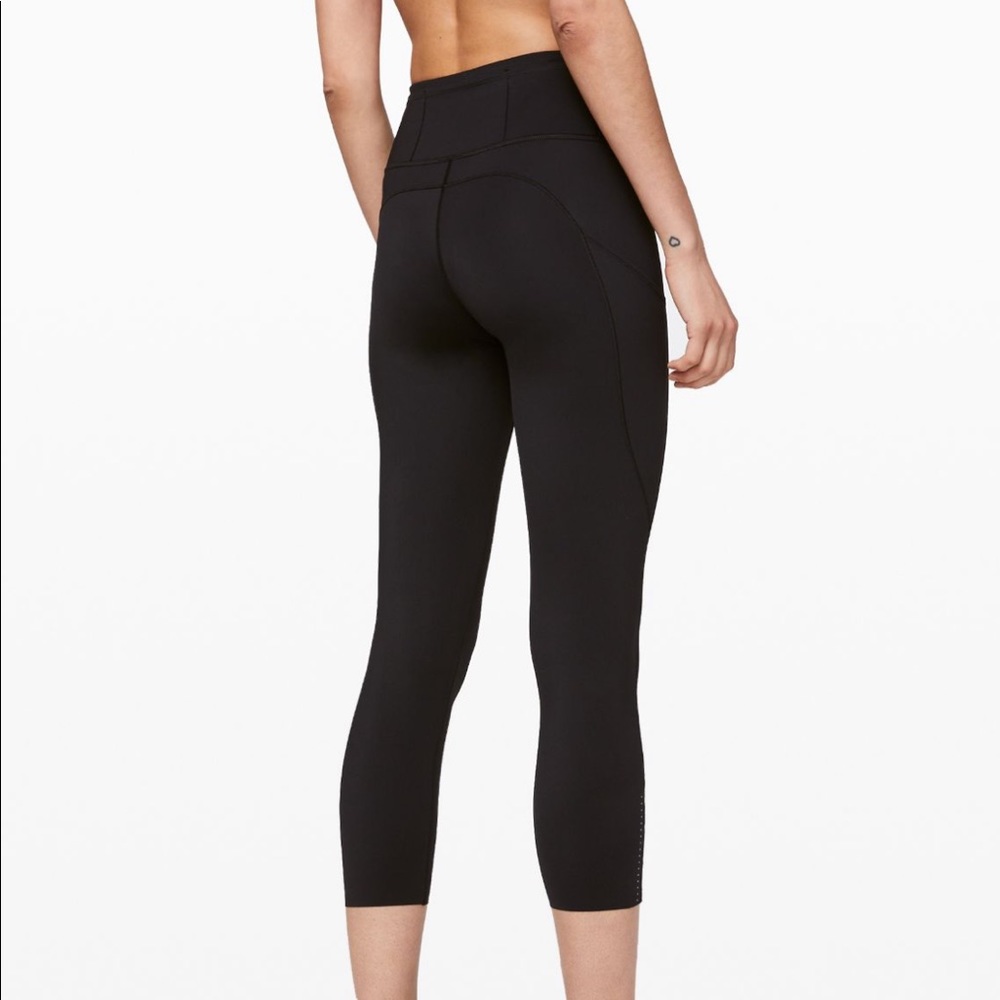 Fast and free NWT LULULEMON